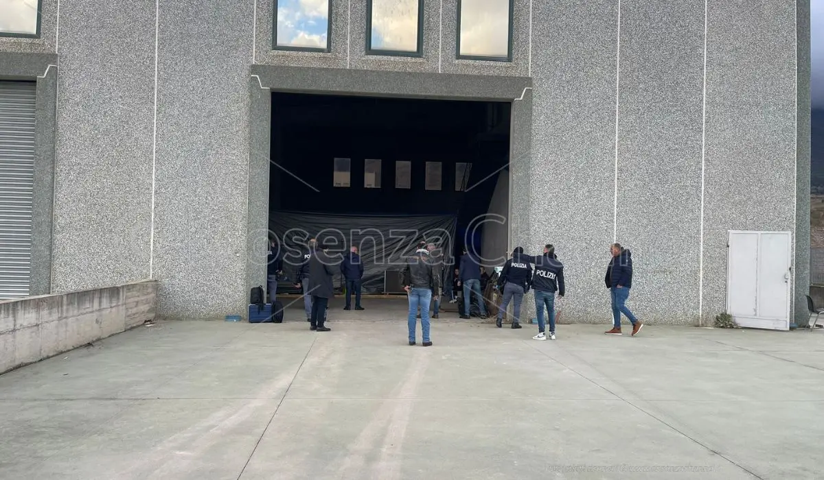 A \"Serre delle Ciavole\" la \"centrale della droga\" dei cinesi fermati tra Castrovillari e Salerno | NOMI