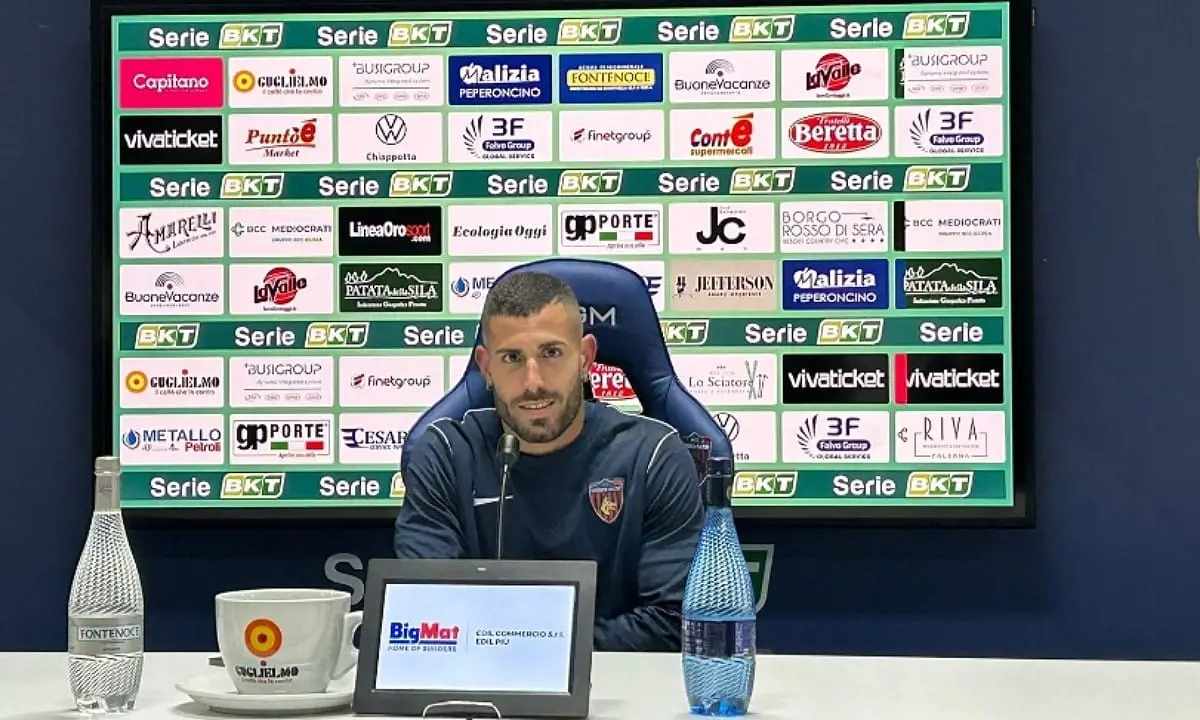 Tutino crede nel Cosenza: «Servono tre vittorie. Se faccio gol è merito della squadra»