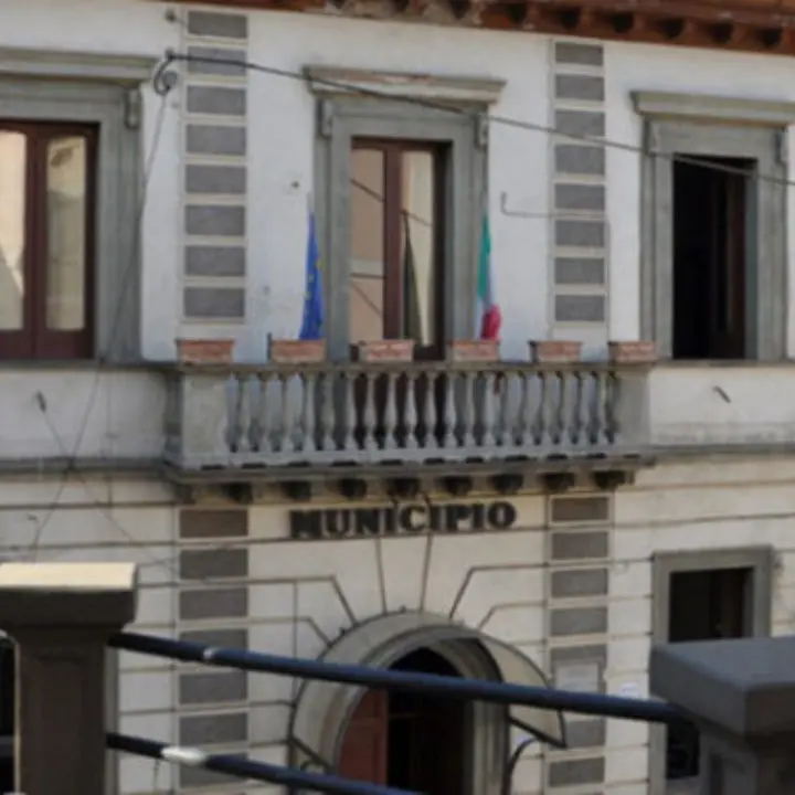 Aprigliano, tensione in Comune: minoranza chiama i Carabinieri per accedere agli atti della Corte dei Conti\n