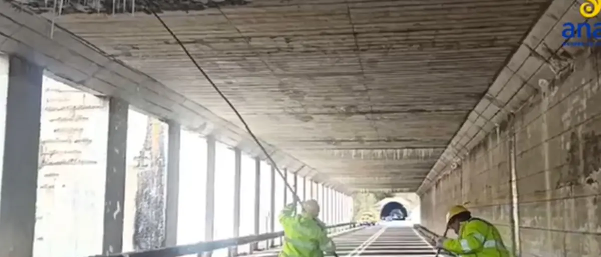 SS107 Silana Crotonese, Anas al lavoro per rimuovere stalattiti nelle gallerie