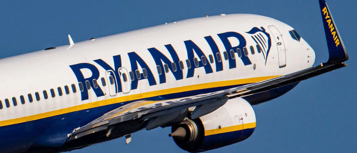Rayanair, nuove rotte dalla Calabria per l'estate 2025. Potenziate Lamezia Terme e Crotone