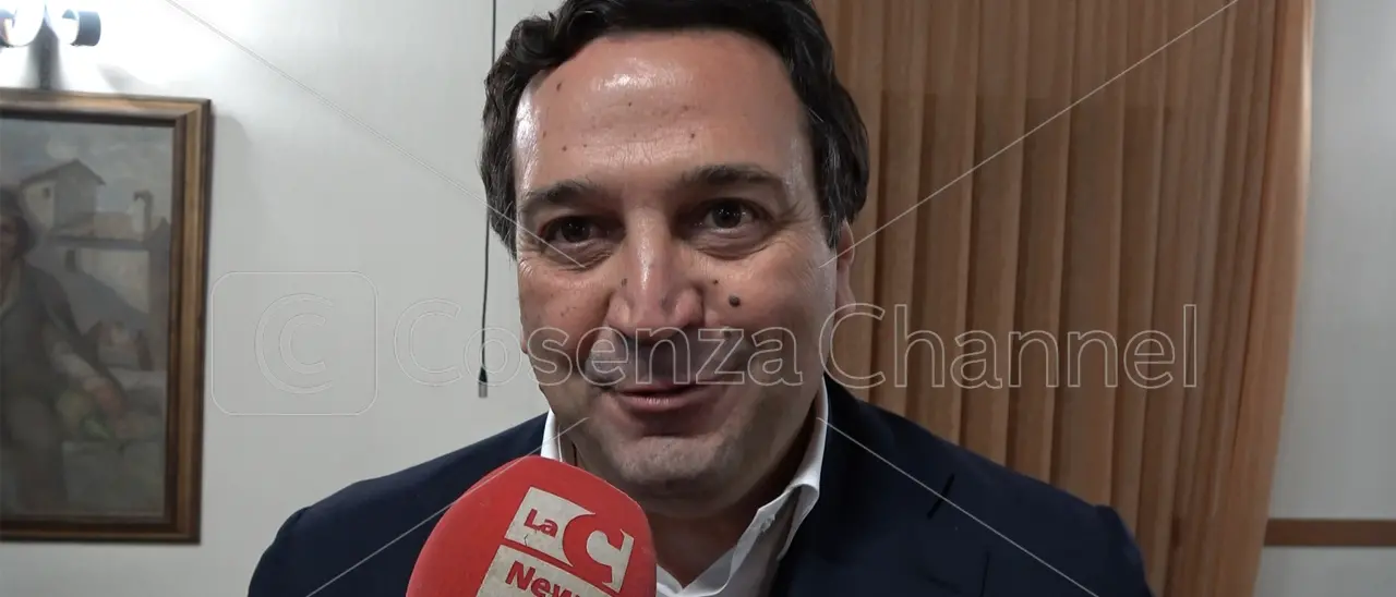 Orsomarso (FdI): «Ventotene datata e superata. Occhiuto? Disinnesca bombe sociali»