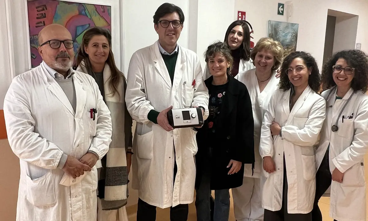 Consegnato al Mariano Santo il macchinario comprato con l'asta del Festival delle Serre