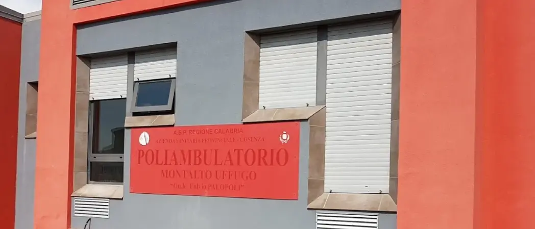 Cosenza, prenotano l'ecografia per la neonata ma il medico a Montalto non c'è