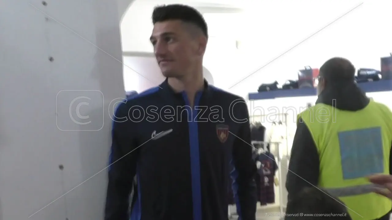Mercato Cosenza, su Michele Camporese piomba un'altra squadra di Serie C
