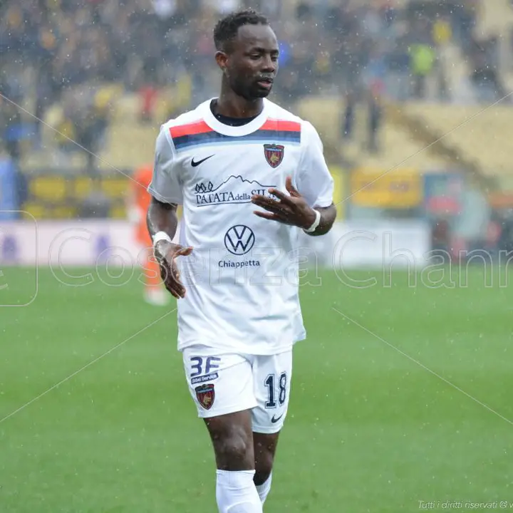 Cosenza, doppia richiesta da Pescara: oltre D'Orazio anche Gyamfi