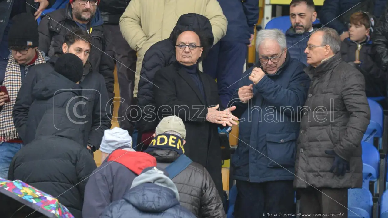 Cosenza Calcio, se Guarascio non è Lucia (e la provvidenza non basta più)
