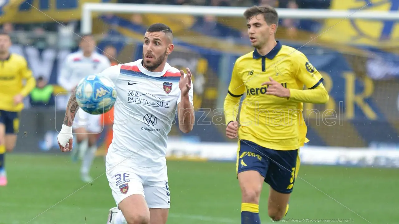 Tutino, sempre Tutino. Il Cosenza torna da Modena con un punto (1-1)