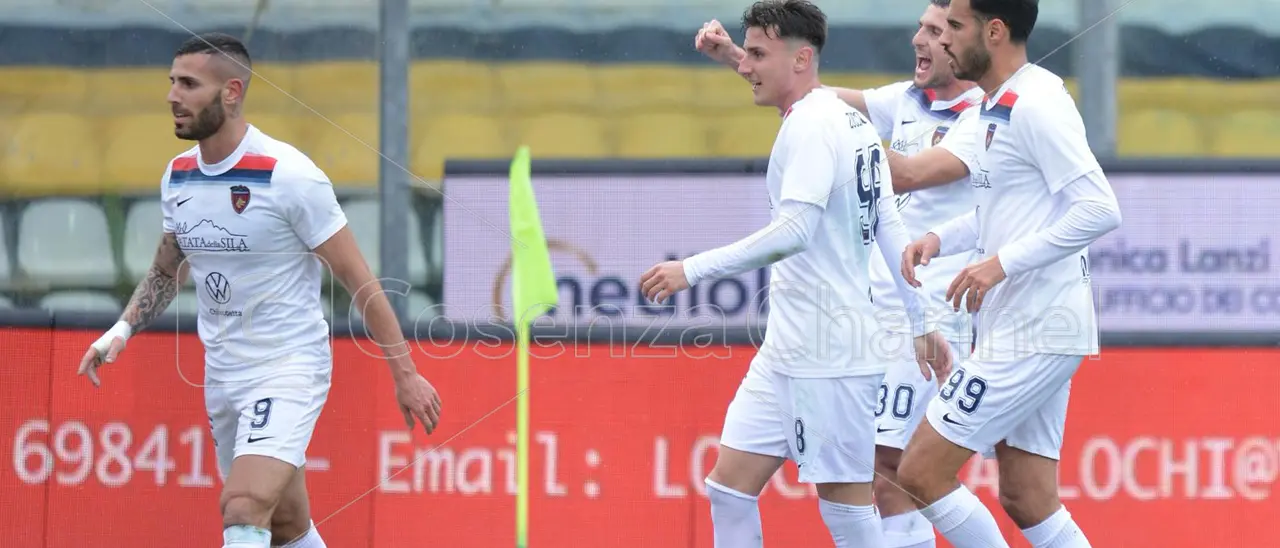 Cosenza, c'è bisogno di una prima volta: lupi mai vittoriosi a Modena