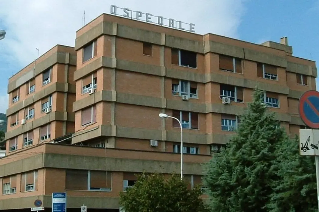 Trebisacce, donna trovata morta davanti al Pronto Soccorso: si tratta di Ornella Forastefano\n