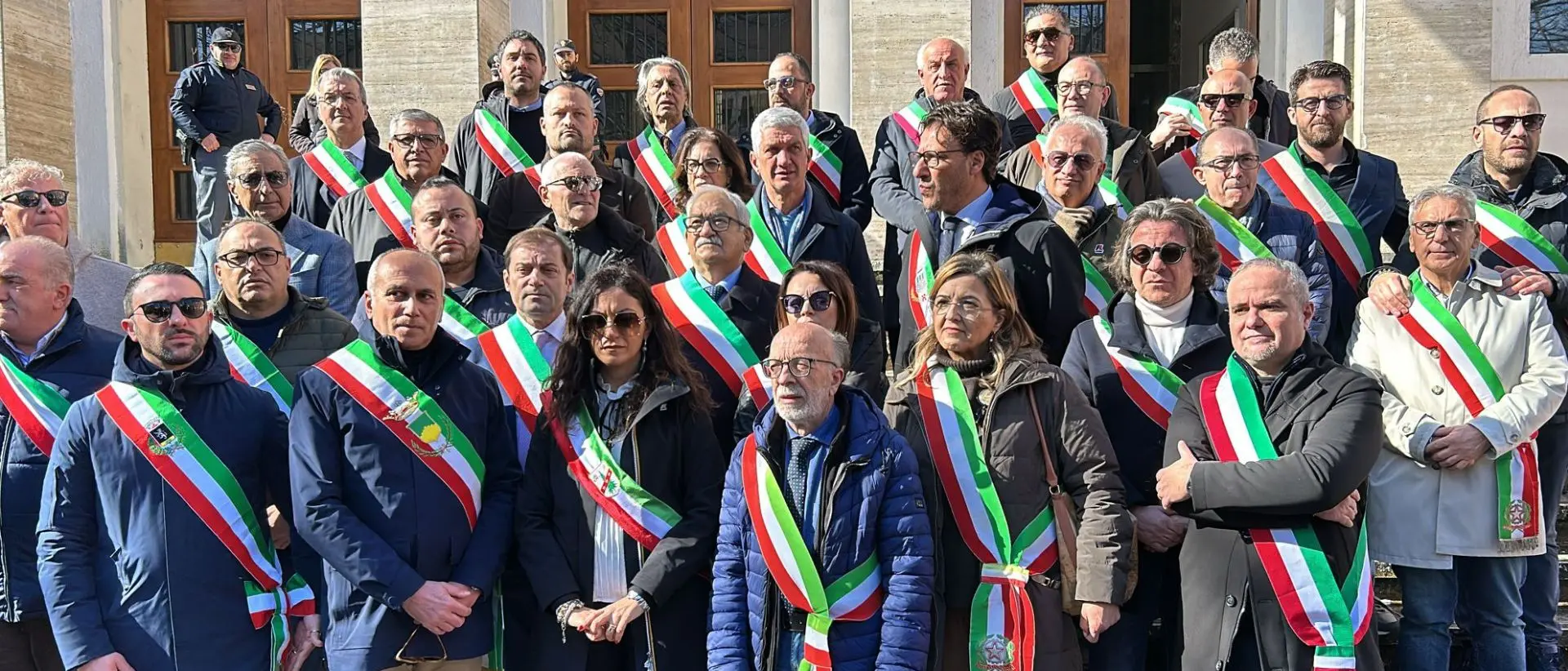 Autonomia differenziata, i sindaci scendono in piazza per dire no