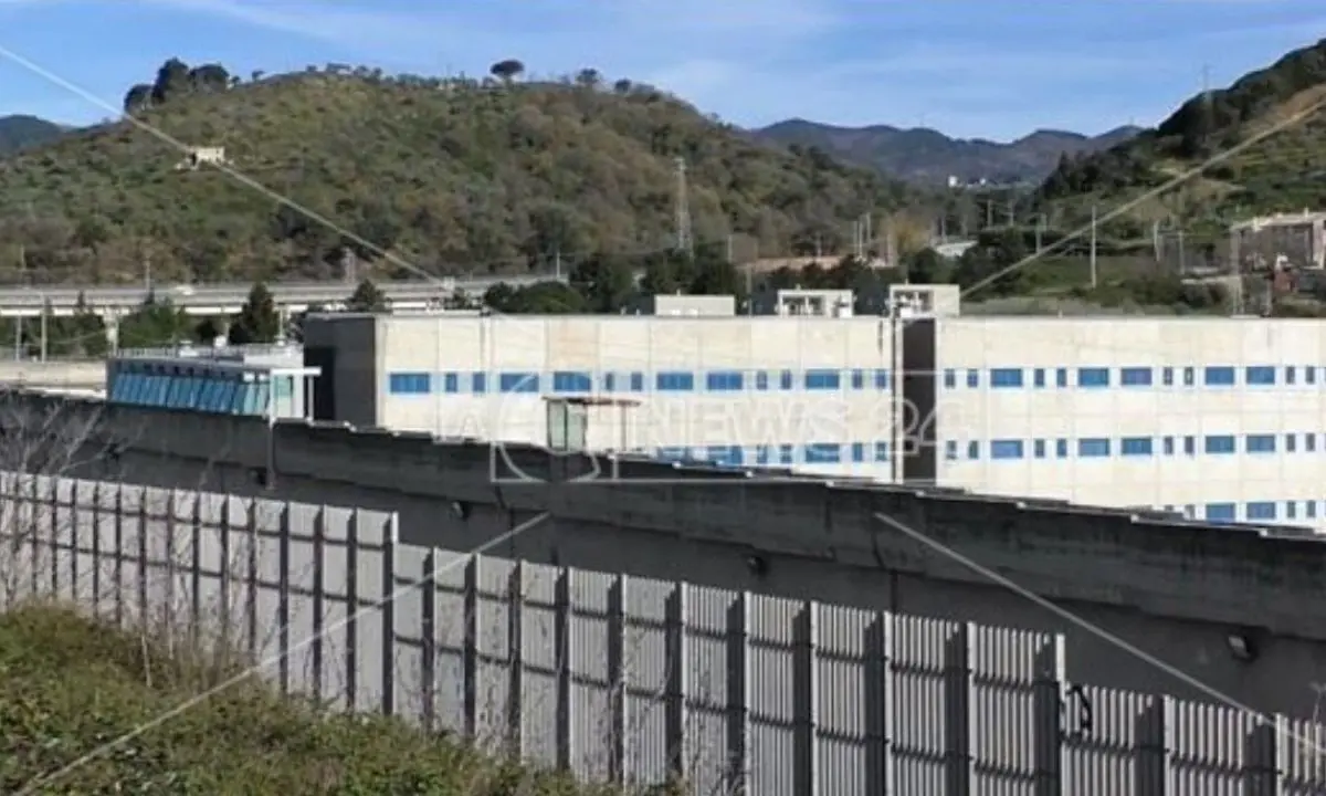 \"Reset\" a Cosenza, «cure in carcere non garantite a Del Popolo»: concessi i domiciliari