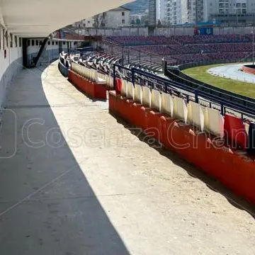 Cosenza, riapre la Tribuna B del Marulla. La Commissione di vigilanza dá l’ok per 2.600 posti