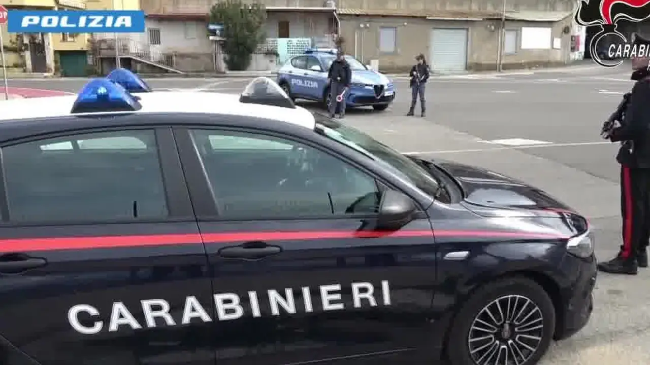 Tragedia sfiorata in Calabria, titolare di un bar tenta di uccidere il vicino
