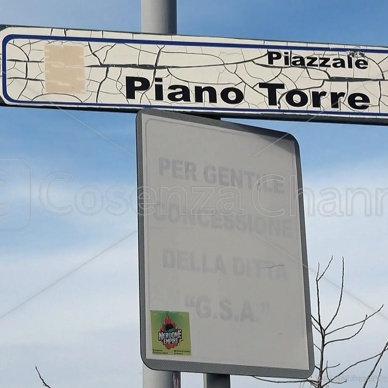 Il rione Piano Torre cade a pezzi e ospita ancora manufatti di amianto