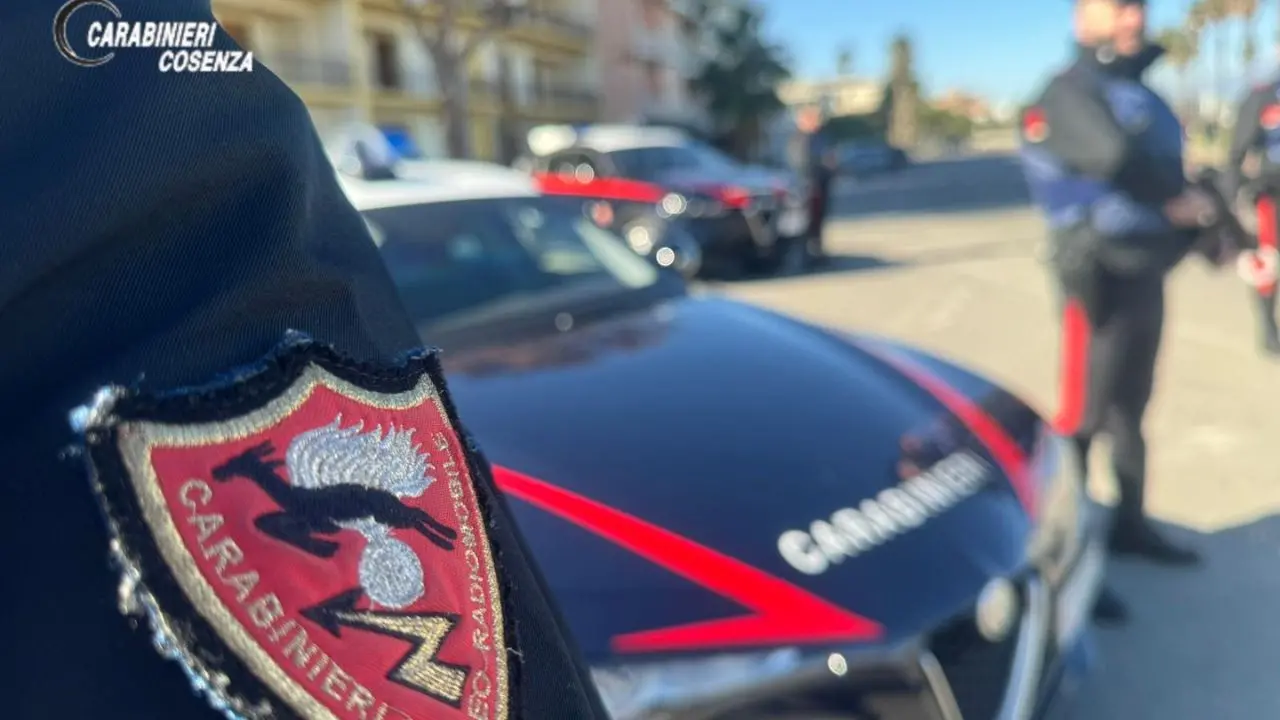 Corigliano Rossano, malviventi tentano di speronare auto dei Carabinieri