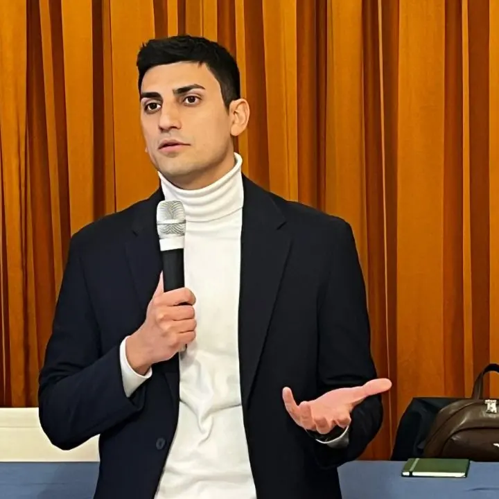 Corigliano Rossano, primo summit del terzo polo, Salimbeni: «Sovvertire il paradigma sul cerchio magico del sindaco»