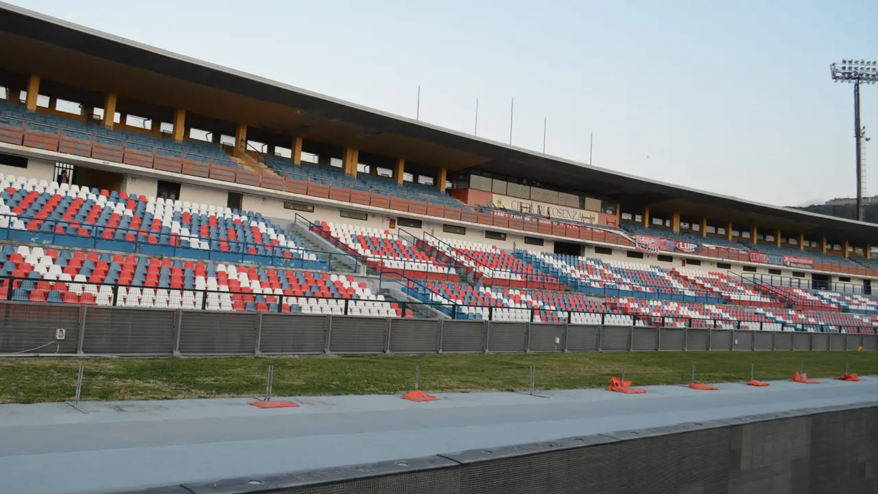 Stadio \"Marulla\", 15 consiglieri chiedono chiarimenti sui rapporti Comune - Cosenza Calcio