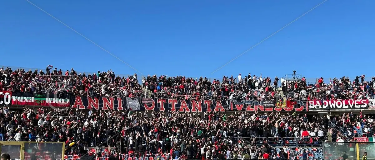 Derby Cosenza-Catanzaro, famiglie al \"Marulla\" per sostenere i Lupi | FOTOGALLERY