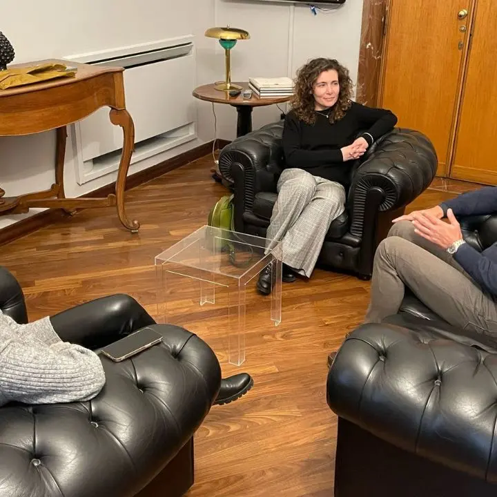 Concorsi al Comune di Cosenza, l'affondo del centrodestra su Orrico e il M5S