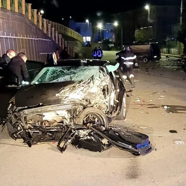 Guardia Piemontese, terribile incidente nella notte. Quattro giovanissimi in ospedale