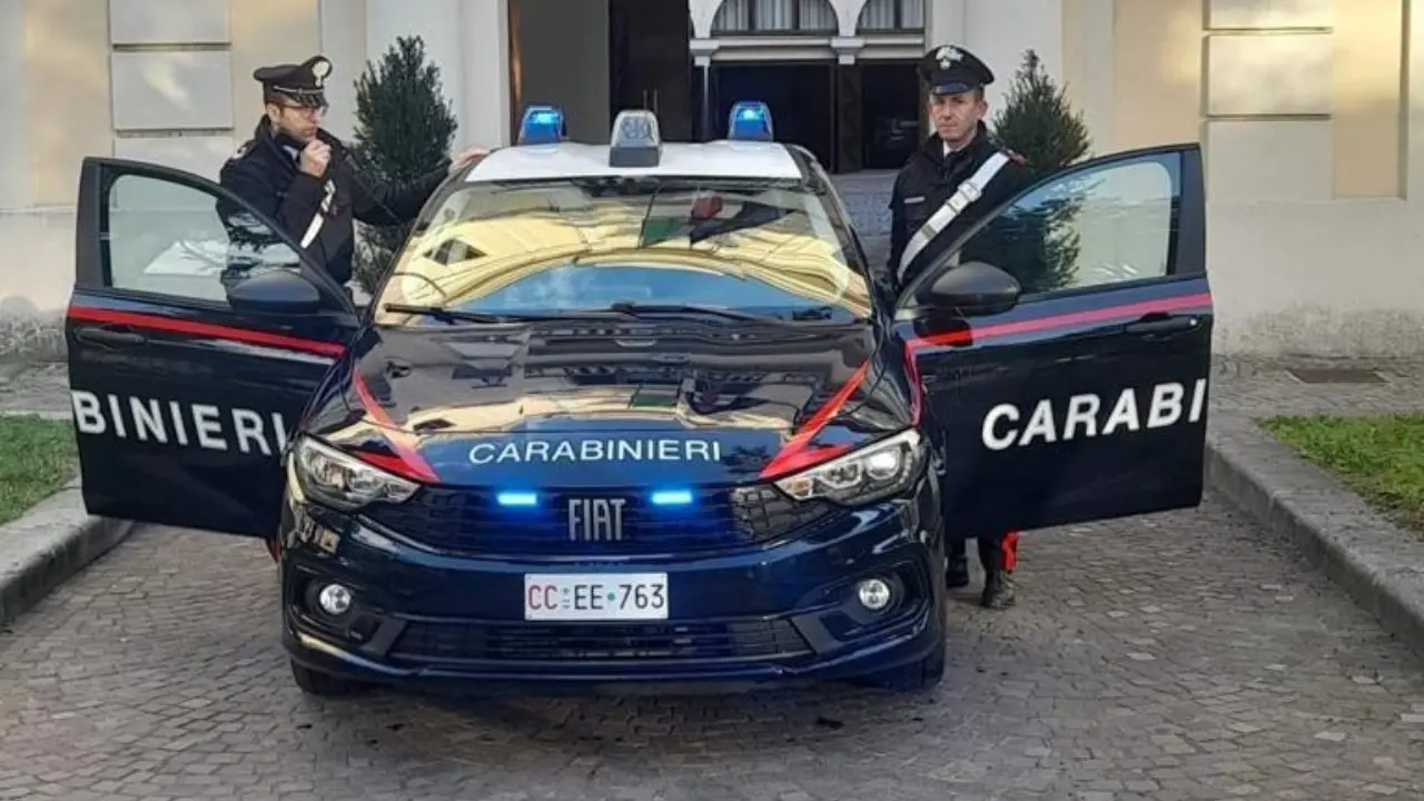 Cosenza, arrestato un 23enne nel centro storico. Aveva 400 grammi di erba