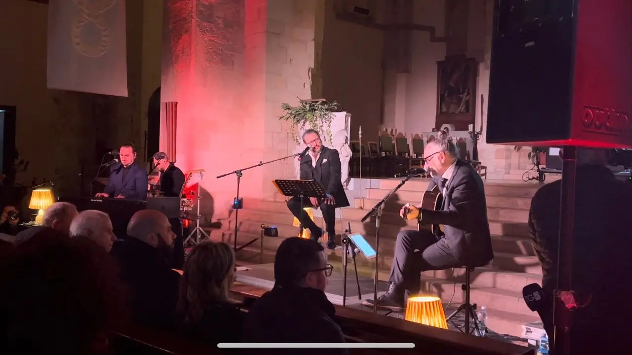 Omaggio a Dalla nel Duomo di Cosenza, i musicisti: «Vi sveliamo com'è nata l'idea di questo concerto» | FOTO