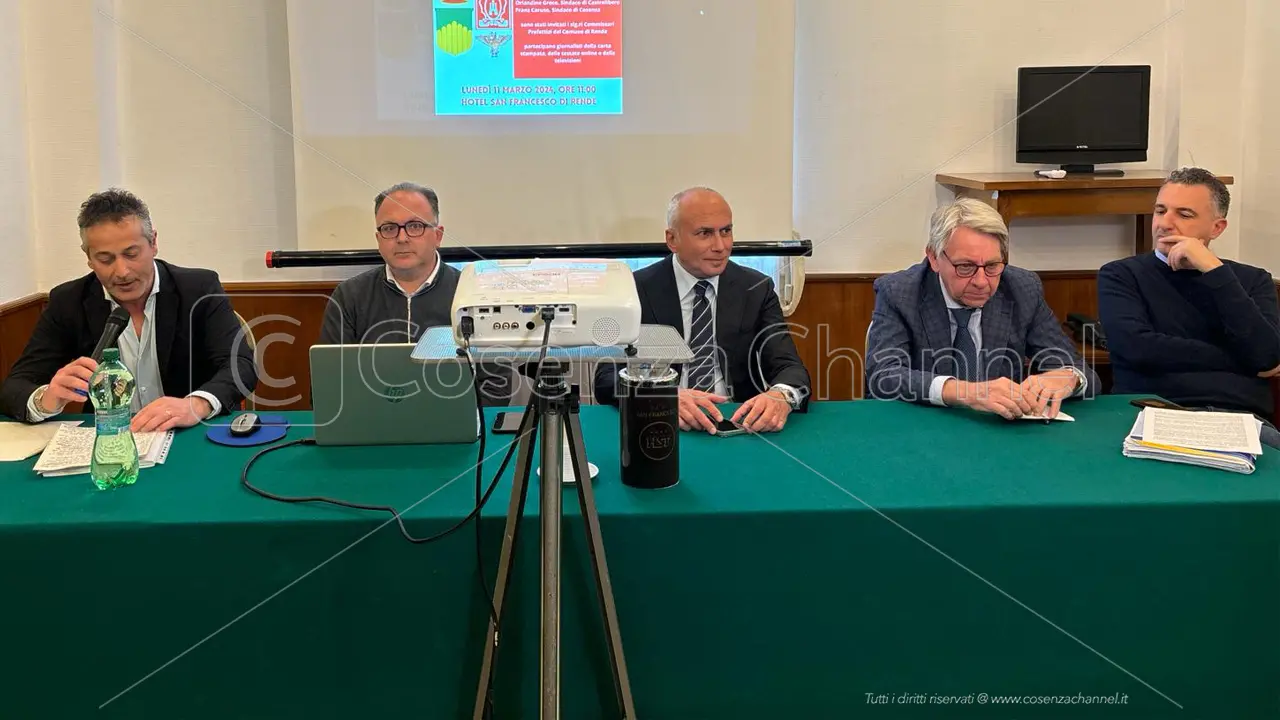 Città unica Cosenza, Rende e Castrolibero: «Il referendum sia vincolante»
