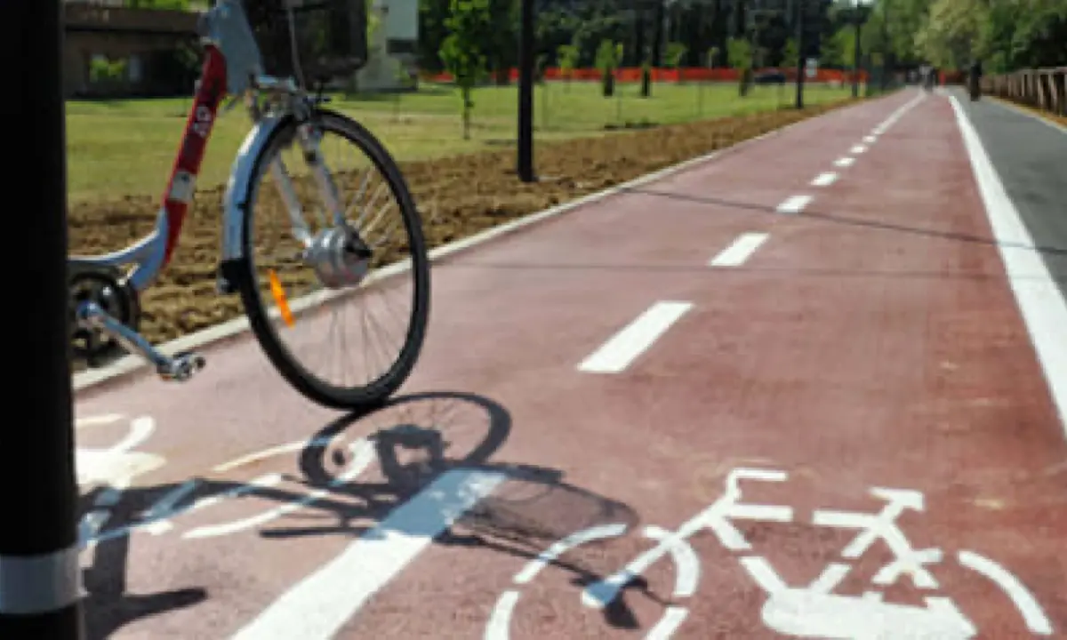 Rende-Cosenza, il ponte ciclopedonale verso il taglio del nastro