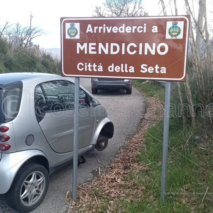 Mendicino, sulle elezioni si abbatte il dissesto. Ufficiale il default del Comune