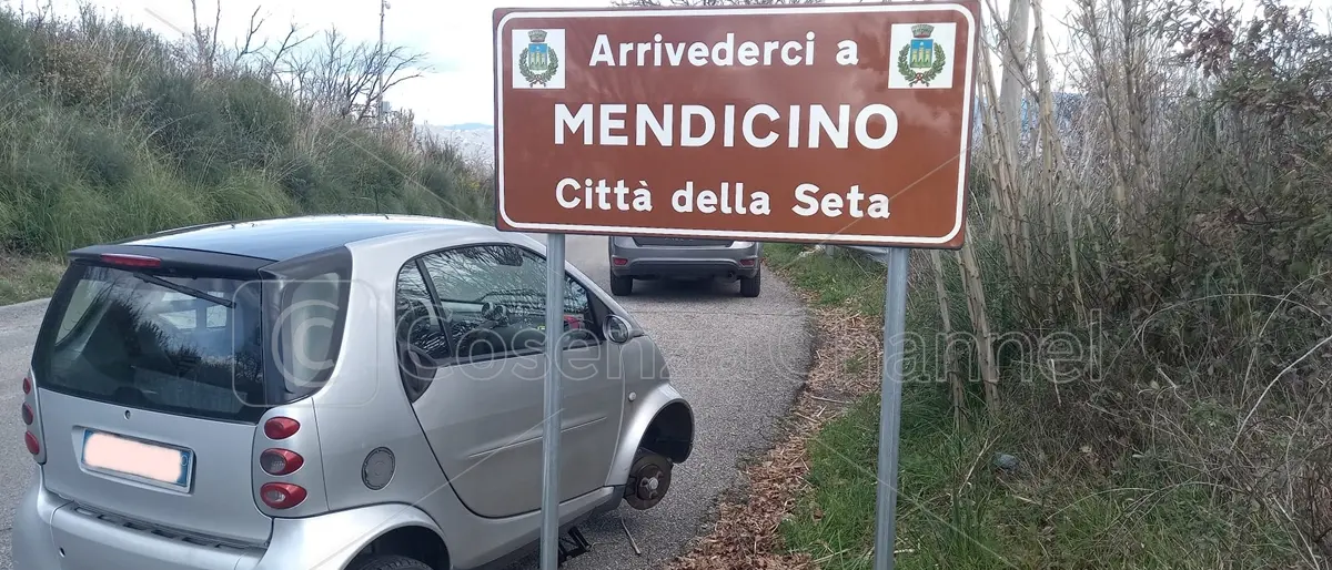 Mendicino, sulle elezioni si abbatte il dissesto. Ufficiale il default del Comune
