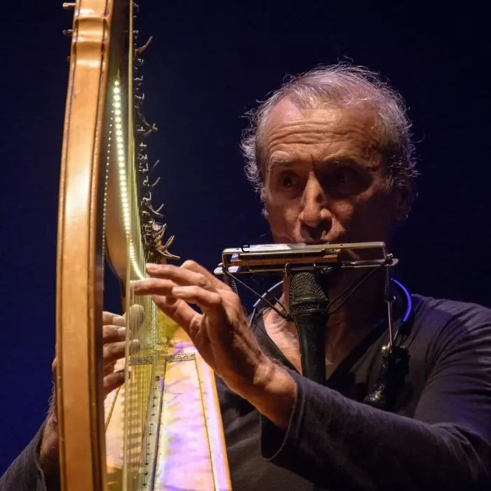 Stefano Corsi in concerto: cresce l’attesa al Teatro Comunale di Mendicino