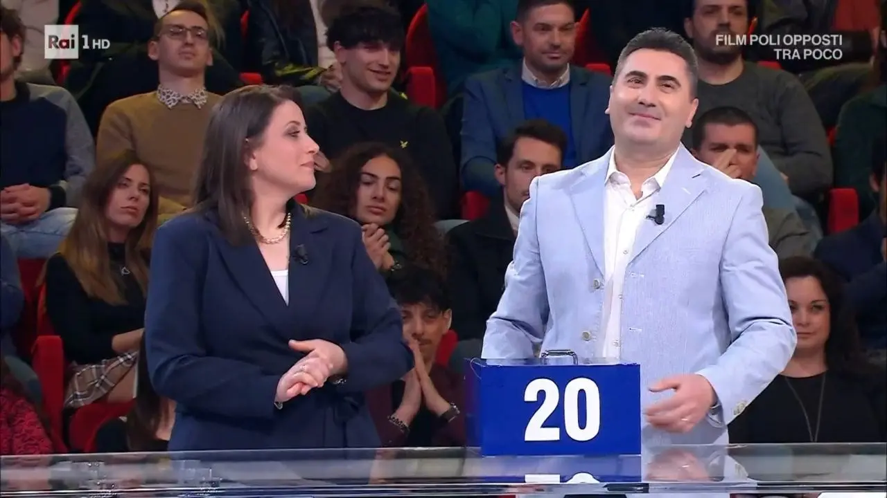 Affari tuoi, Codacons presenta un esposto sulla trasmissione