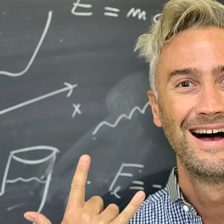 Torna a Rende il prof della \"Fisica che ci piace\". Il 22 Schettini in scena al Garden