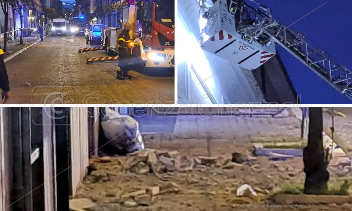 Cade un cornicione nel centro di Cosenza, famiglia salva per miracolo