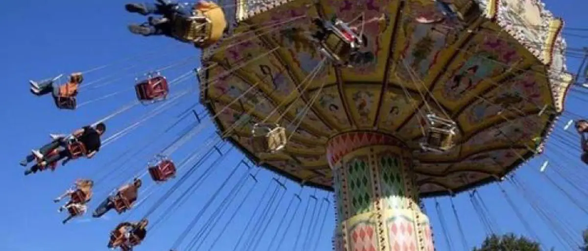 Paola, precipita da una giostra. Tragedia sfiorata nel giorno di San Francesco