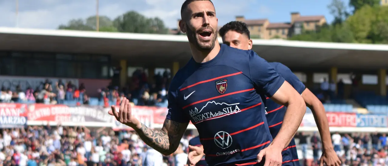 Cosenza, la sconfitta porta i soldi di Tutino: la Samp salda il conto con i lupi