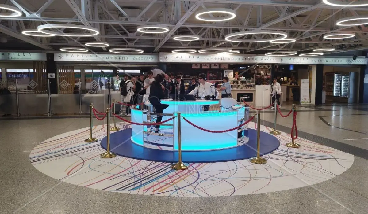 LaC OnAirport, inaugurata la nuova postazione televisiva e radiofonica nell’aeroporto di Lamezia