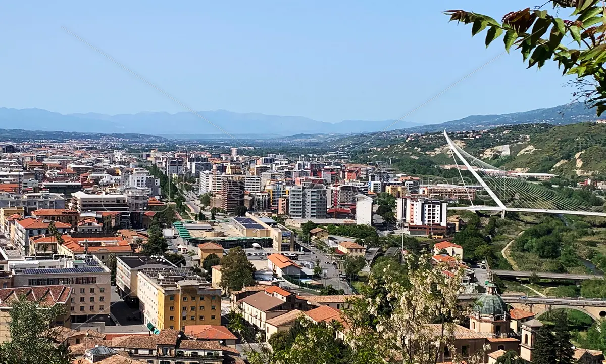 Appello al Sindaco Franz Caruso per la stabilizzazione dei Tirocinanti Tis