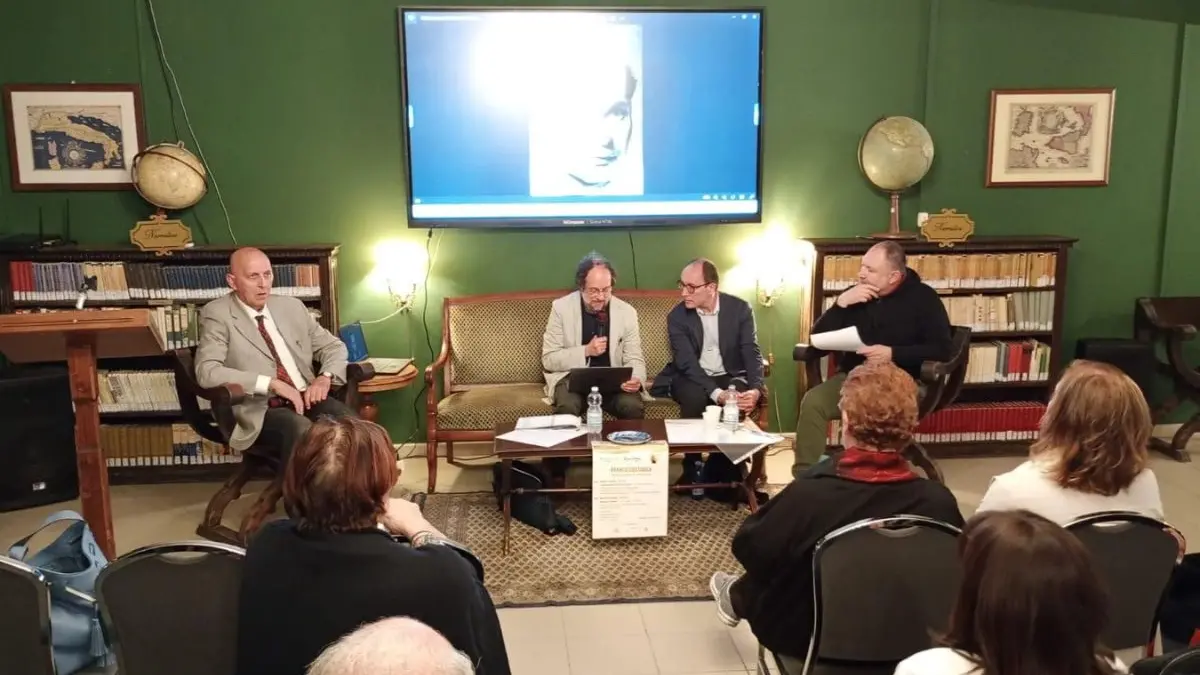 Cosenza, la biblioteca del Telesio ricorda Franco Costabile con \"Poesia e questione meridionale\"
