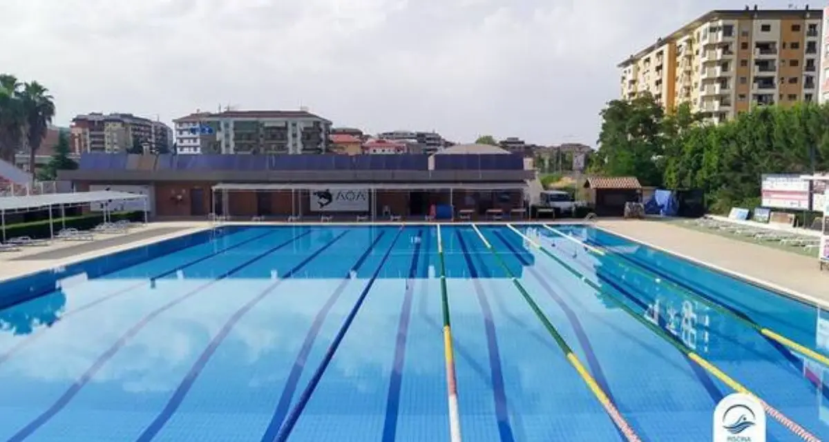 Smile Cosenza: «Basta polemiche, apriamo la piscina scoperta per gli atleti»\n
