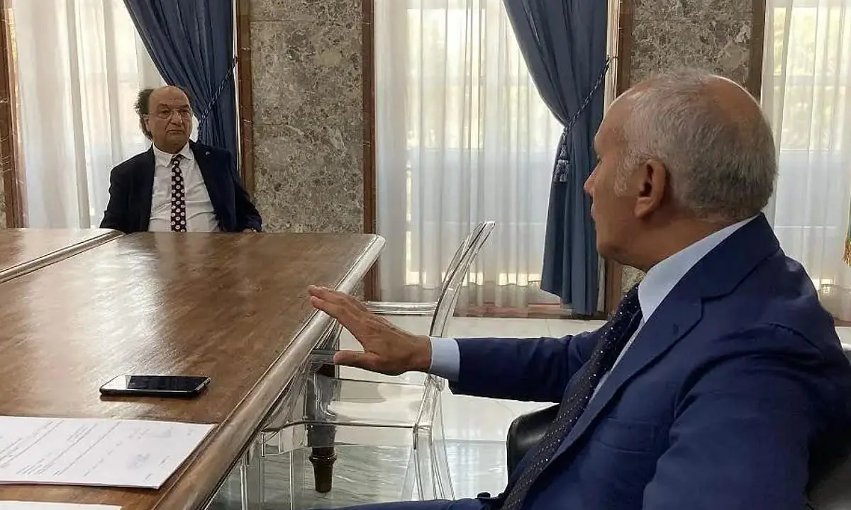 Crisi Cosenza Calcio, parla il sindaco Caruso: «Guarascio investa o passi la mano»