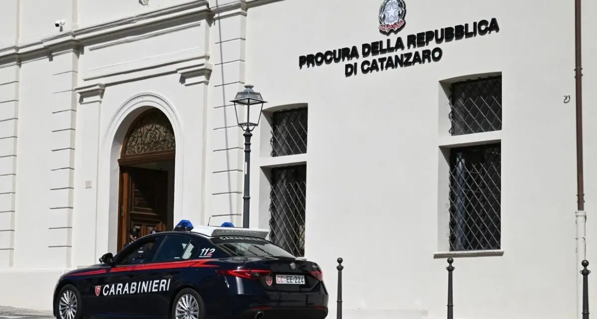 Cetraro, la Dda indaga sulla presunta cosca legata al clan Muto: nel mirino le latitanze di Scornaienchi e Antonuccio\n