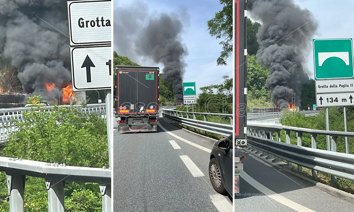 Camion in fiamme vicino Rogliano, A2 Autostrada del Mediterraneo bloccata in direzione Sud