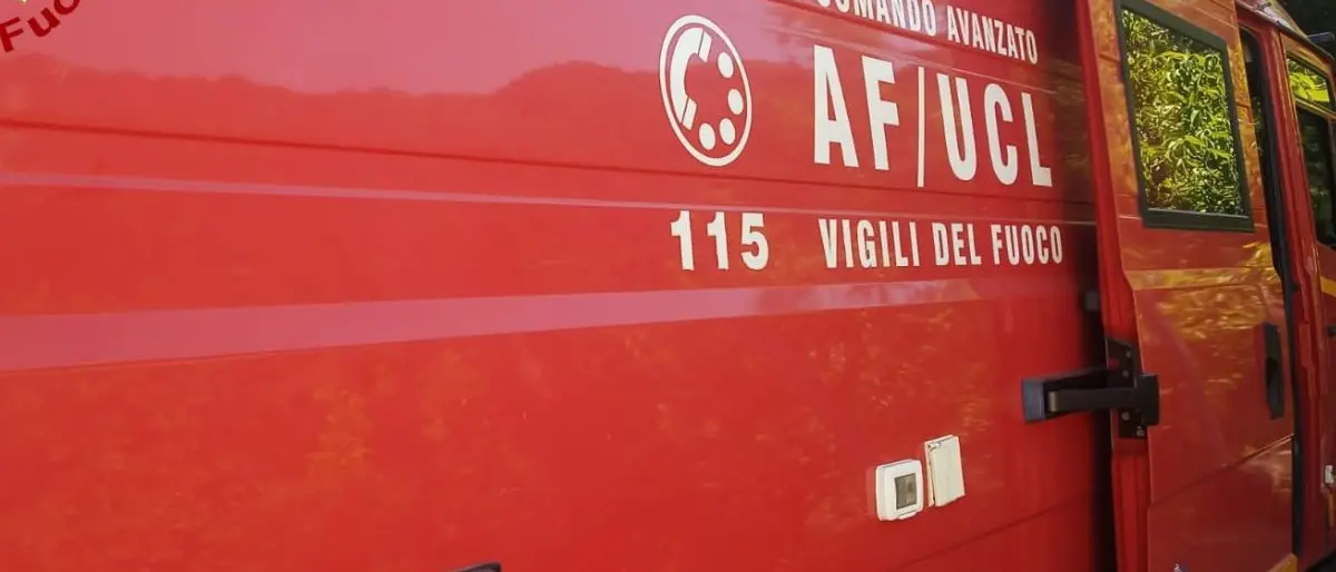 Crolla parte di un appartamento a Trebisacce: feriti due bambini, uno è grave