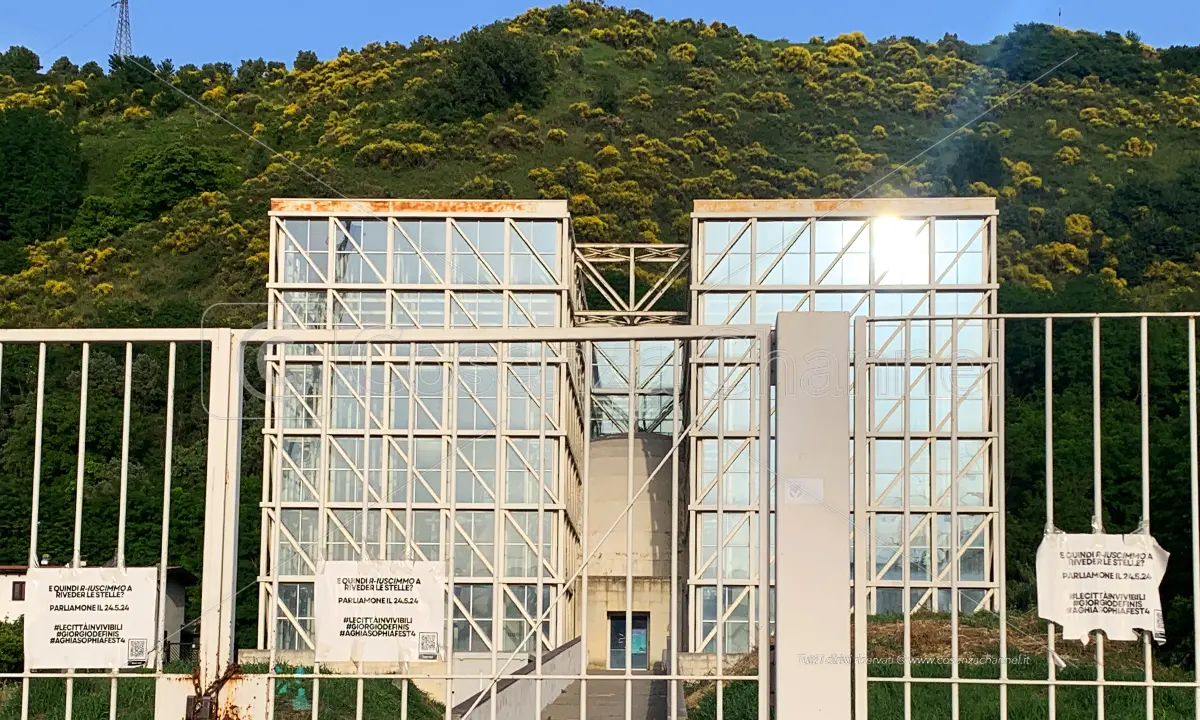 Planetario di Cosenza abbandonato, la maggioranza respinge le accuse
