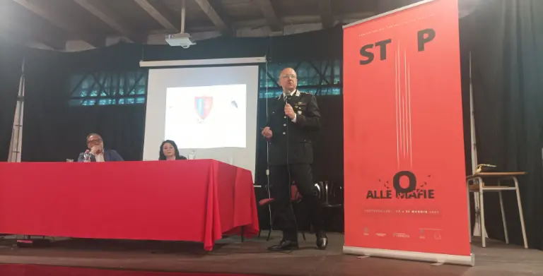 Castrovillari, studenti a confronto con il tema della legalità e dei rifiuti