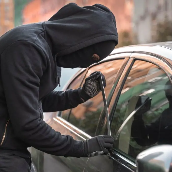 Cosenza, auto rubata a un uomo di Cirò Marina. Il ruolo di Antonio Illuminato
