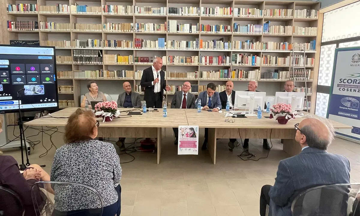 Cosenza, Caruso ospite allo Scorza annuncia il rilancio del Planetario e della Civica