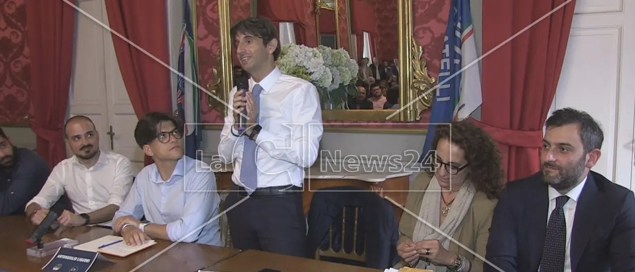 Cosenza, Donzelli parla al cuore dei giovani di Fratelli d’Italia